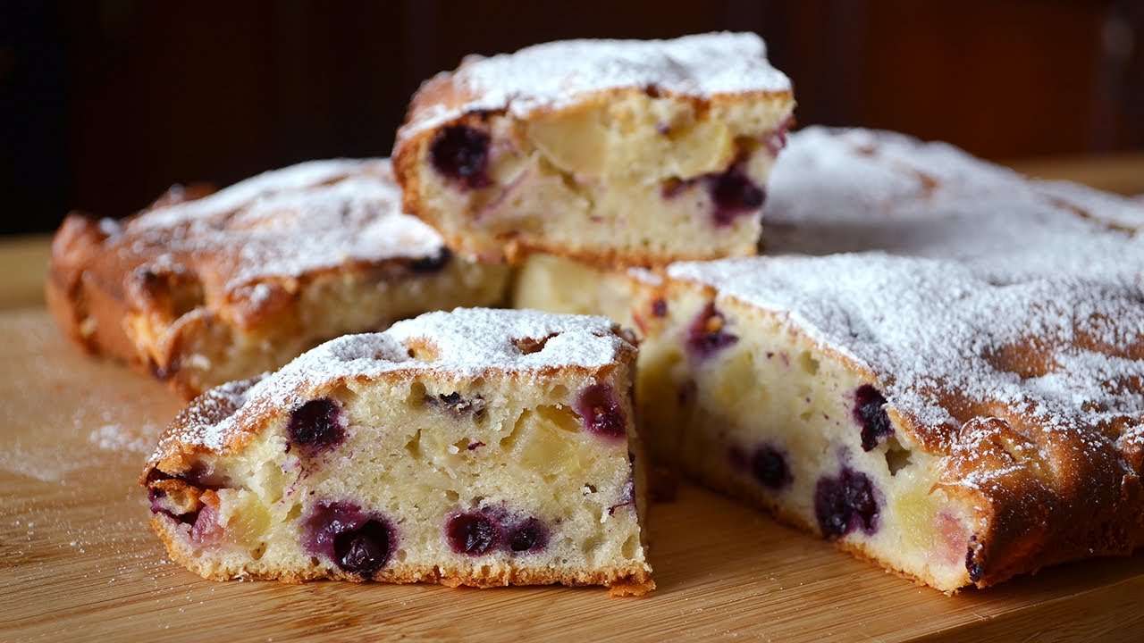 Very quick and delicious pie with apples and blueberries. #422