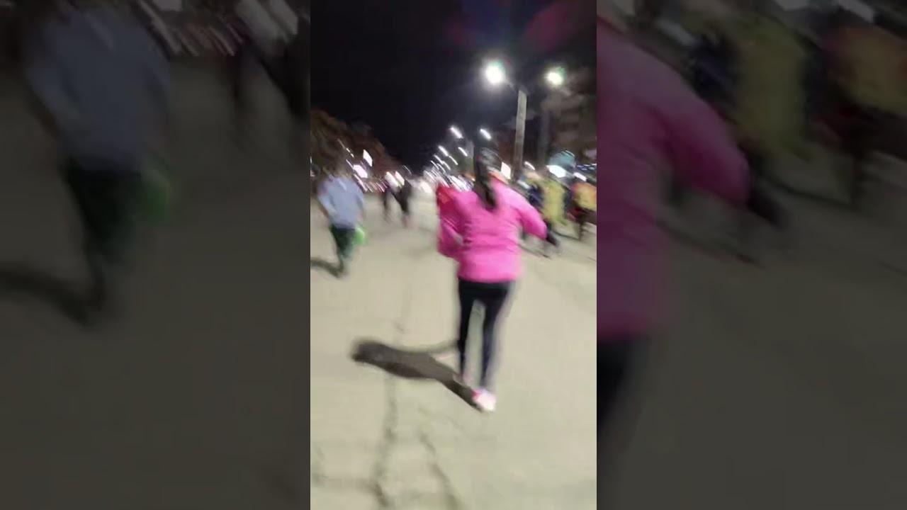 Dirigente de Ponchos Rojos ordena destrozar vehículos con pasajeros y saquear negocios en El Alto