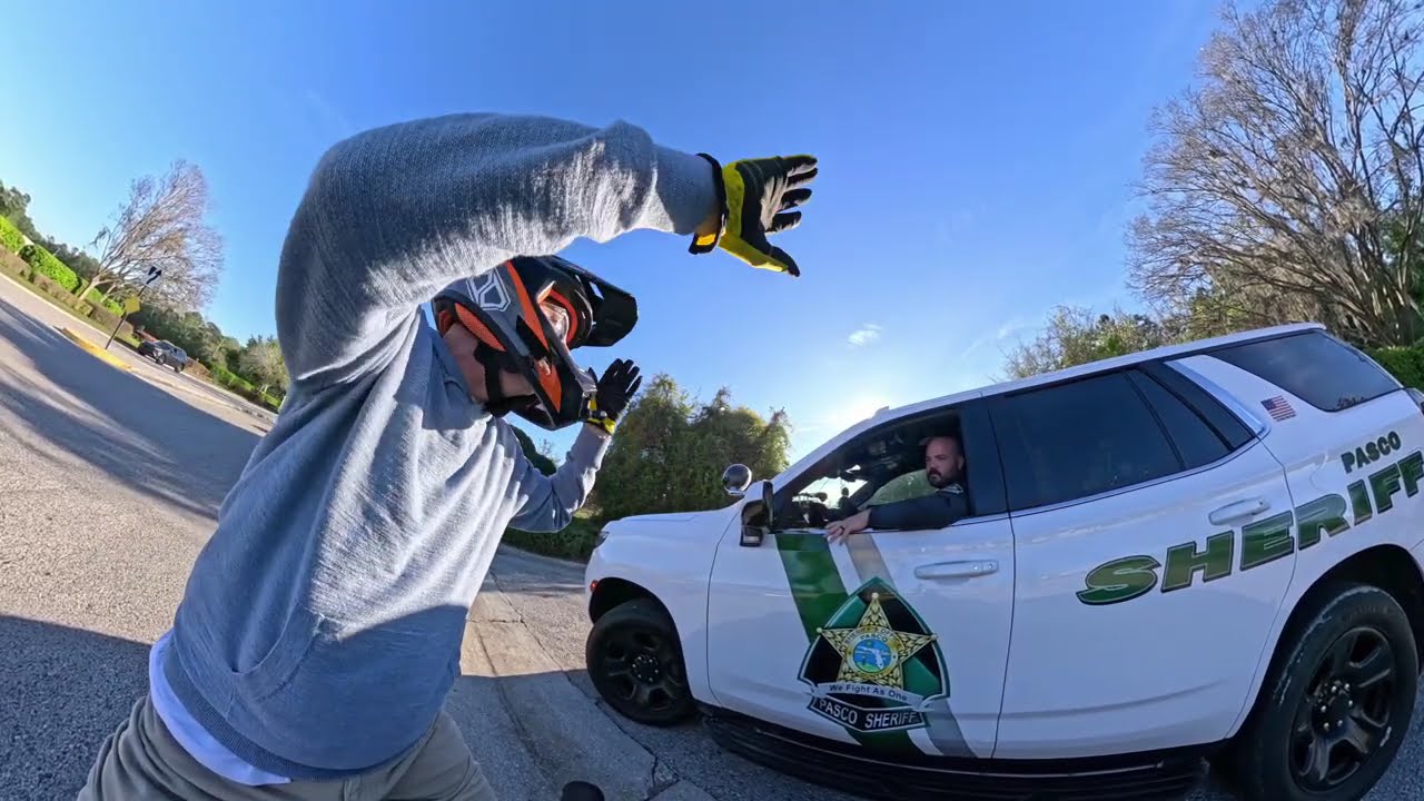 Sheriff & DirtBike Rider How Not to Get Busted by the Cops Must Watch Stay Safe 