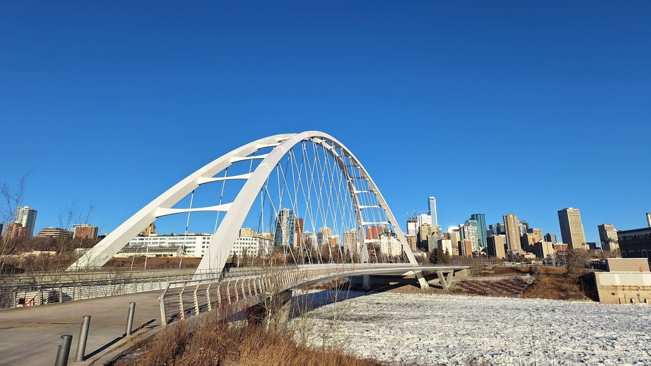Edmonton Public Transit Exploration: Roaming Through Urban Splendor, Embracing Winter Charm
