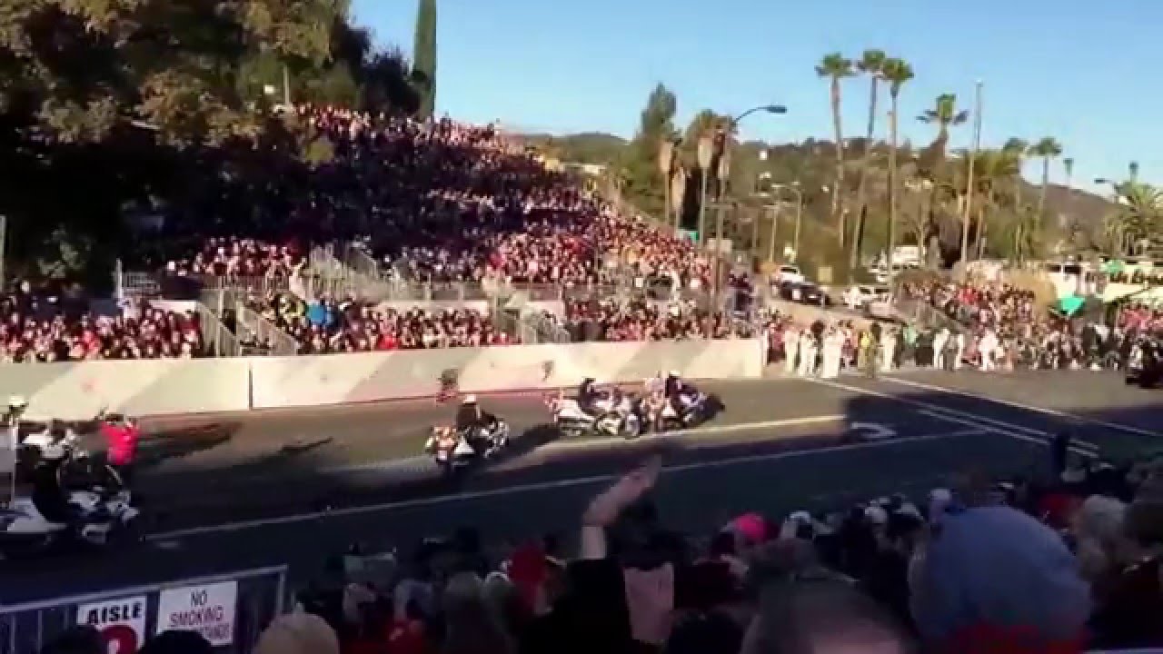 2016 Rose Parade Flyover and Parade Opening