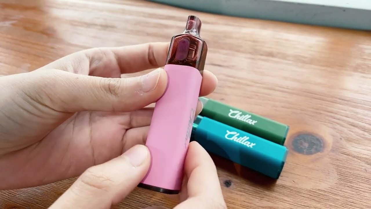 Chillax refillable pod kit appearance review