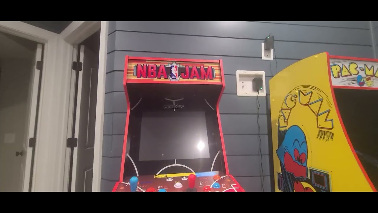 Testing the power of the 2 games.\nVery quick subscribe , please or a Spider You will crawl On you 
