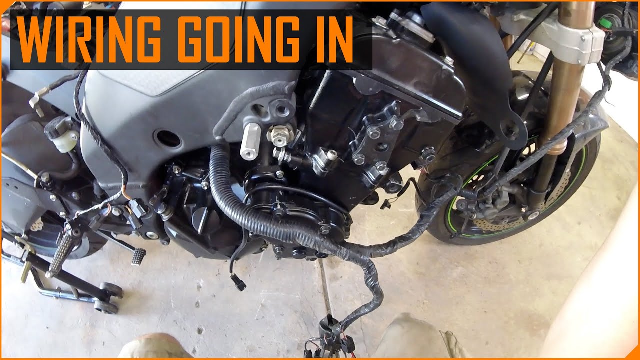 2009 ZX-10R Blown Engine Ep. 14 | Torquing the Engine Bolts and starting wiring | Buffalo, NY