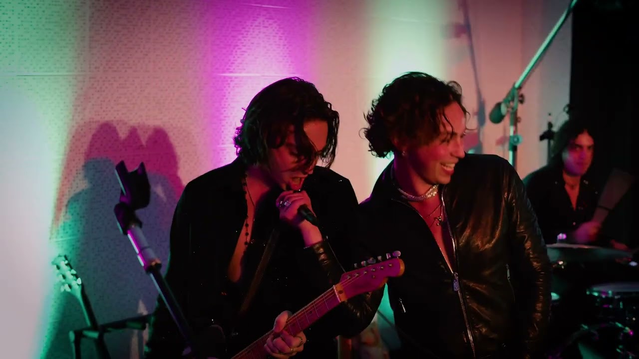 The Revel - Out of Motion [Live At East Iris Studios/Nashville]