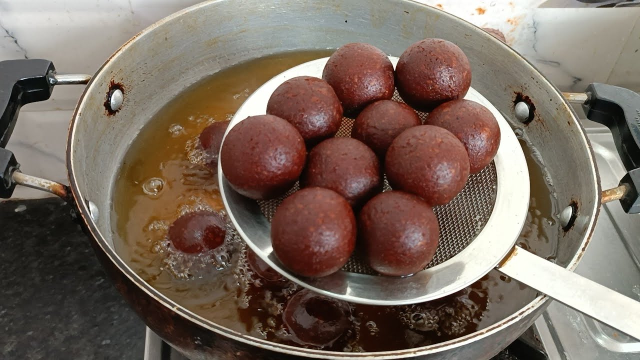kala jamun ki Recipe | काला जामुन आसान तरीके से बनाएं     Raj Halwai Recipe