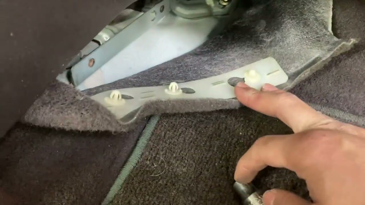 Remove ECU ECM 93-97 Toyota Corolla