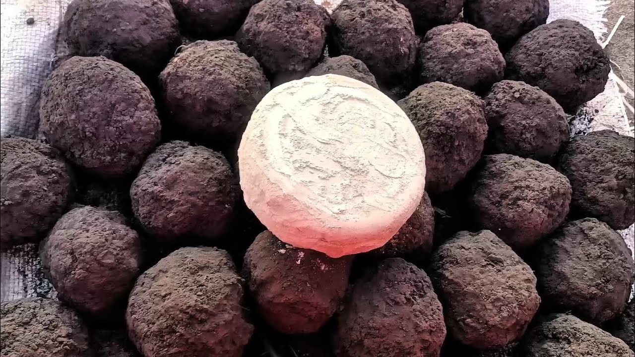 Dry crumbling satisfying//ASMR 