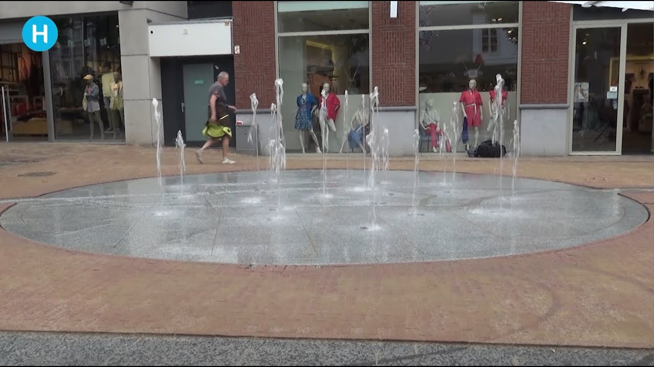 Openstelling van het waterspeelelement Kop van de Markt Helmond