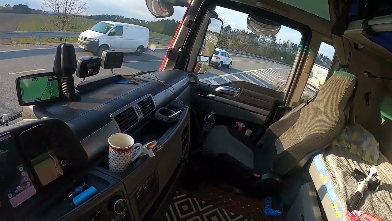 Tu ai fi parcat camionul  aici ?