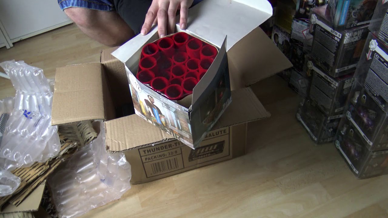 Feuerwerksvitrine #Unboxxing 2018 Es Geht immer mal was Schief 320&euro;