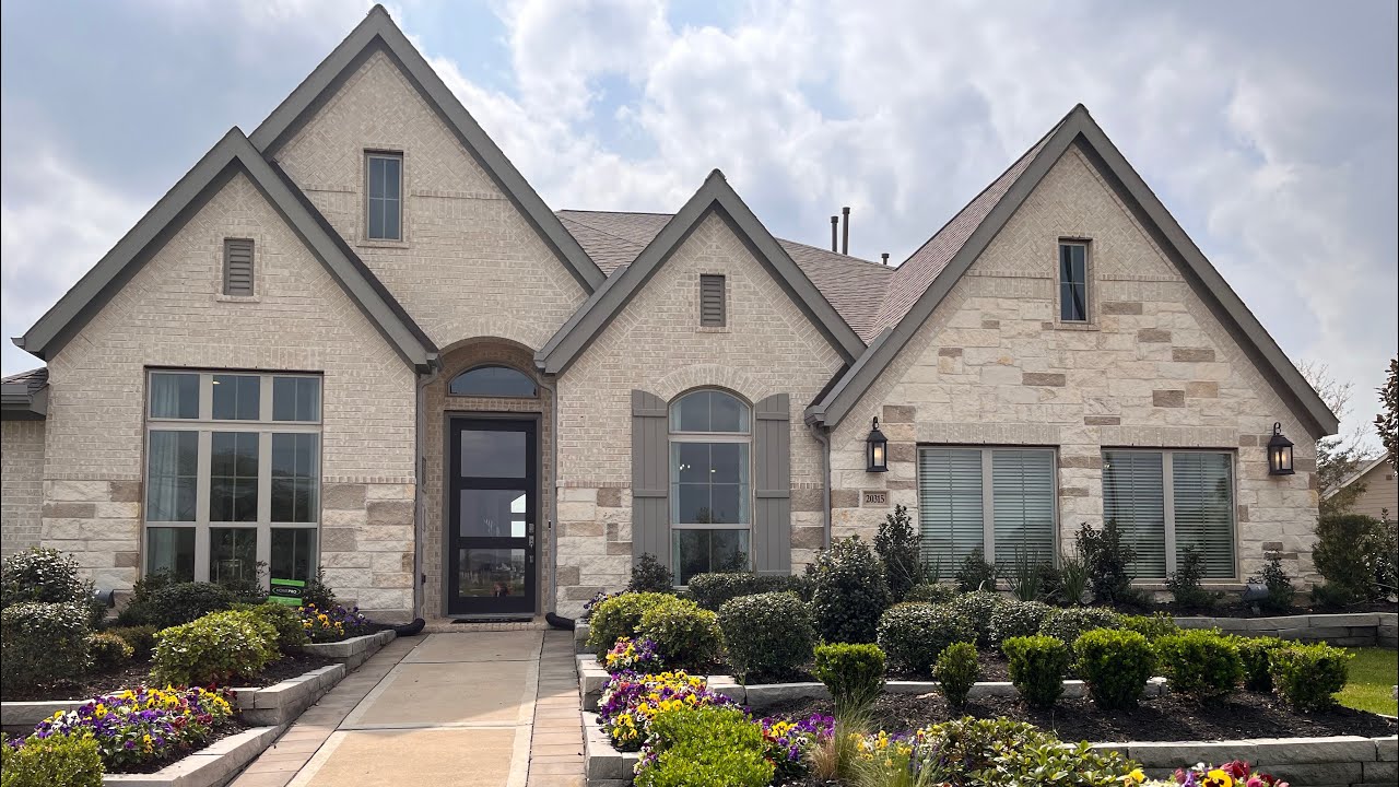 MODEL HOME TOUR | PERRY HOME | TOMBALL TX