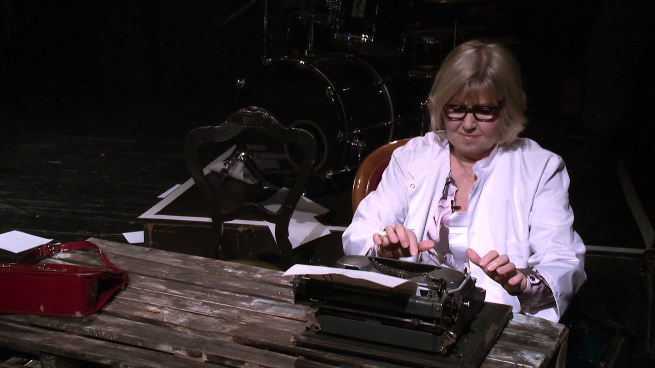 Asszony a fronton - bemutató a Házi Színpadon