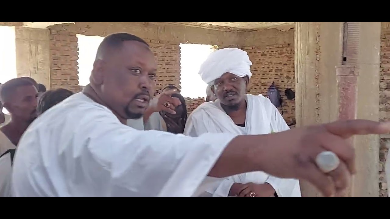 الخليفة مولاناالشيخ الريح ازرق طيبه يتفقد مسجد الطريقة القادرية العركية ب مدينة كوستي