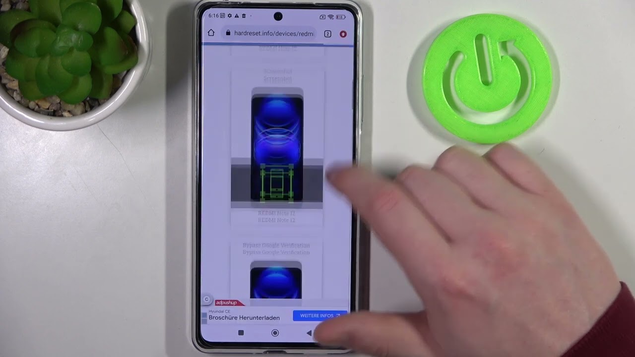 Does Xiaomi Redmi Note 12 have AMOLED Display?