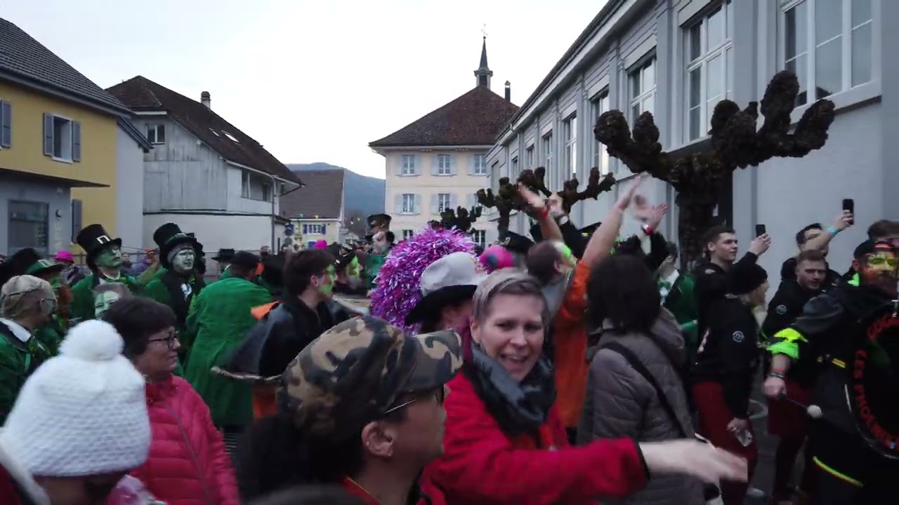 Les Phoenix - Medley Iron Emilie