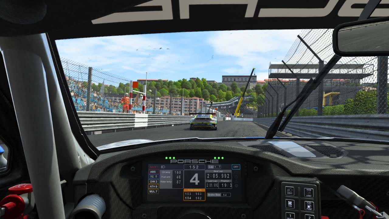rFactor 2: Circuit d'Azur Gameplay