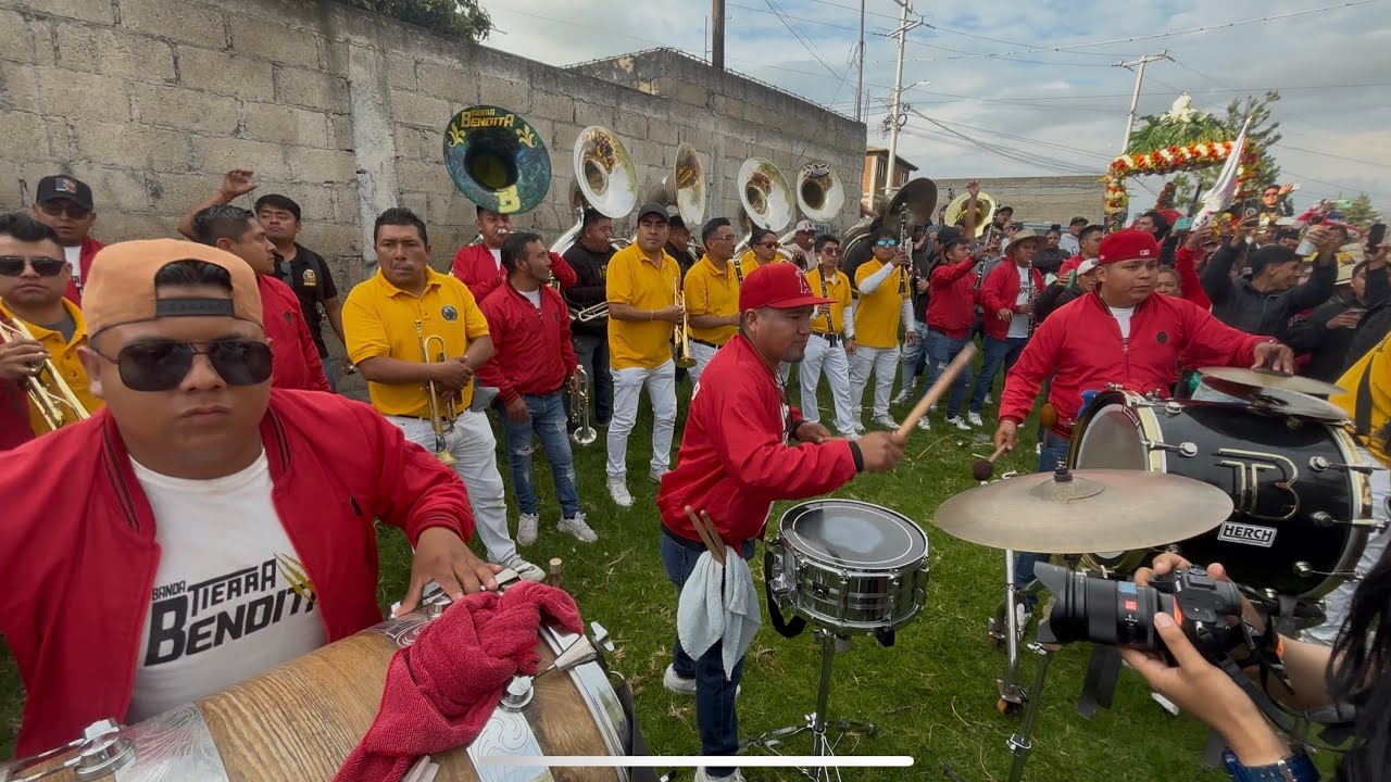 🔥🎶🤩ASÍ SE FUSIONAN DOS BANDAS EN EL CARNAVAL DE SAN FRANCISCO TLALCILALCALPAN FAMILIA HERNÁNDEZ♥️💛