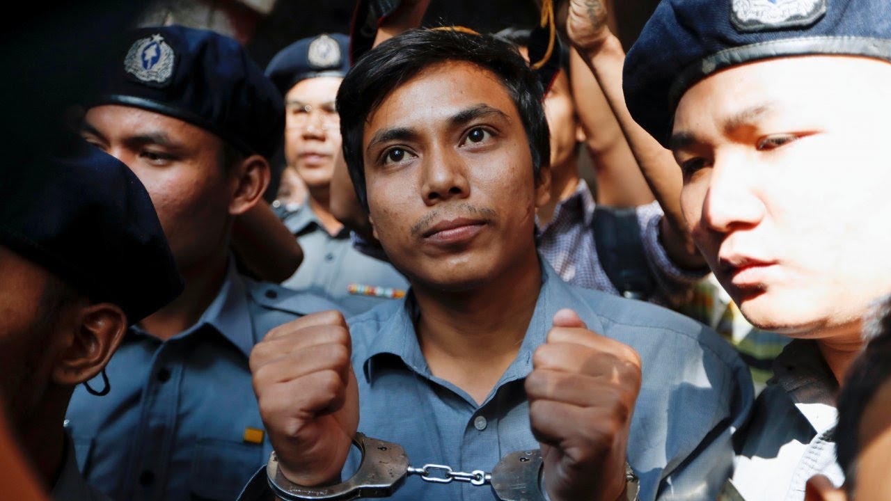 Freed reporters shed light on massacre