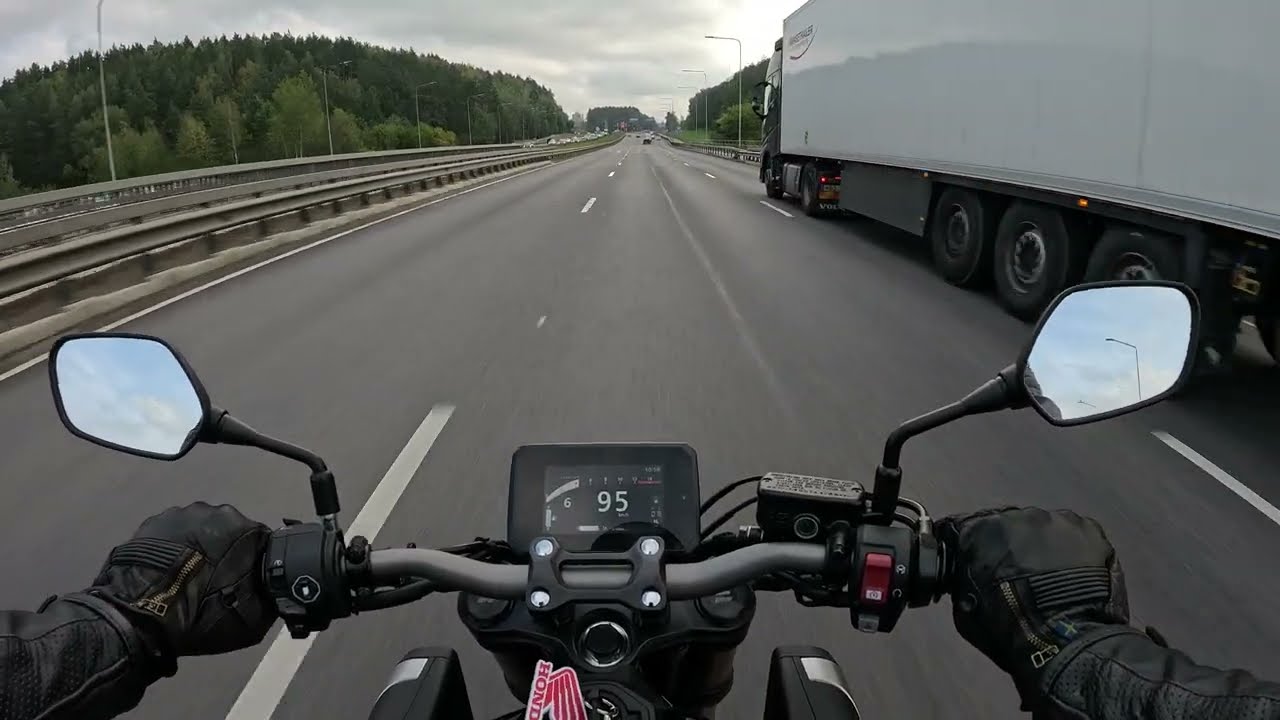 2025 HONDA CB650R E-Clutch | POV Test Ride | New E-Clutch from Honda