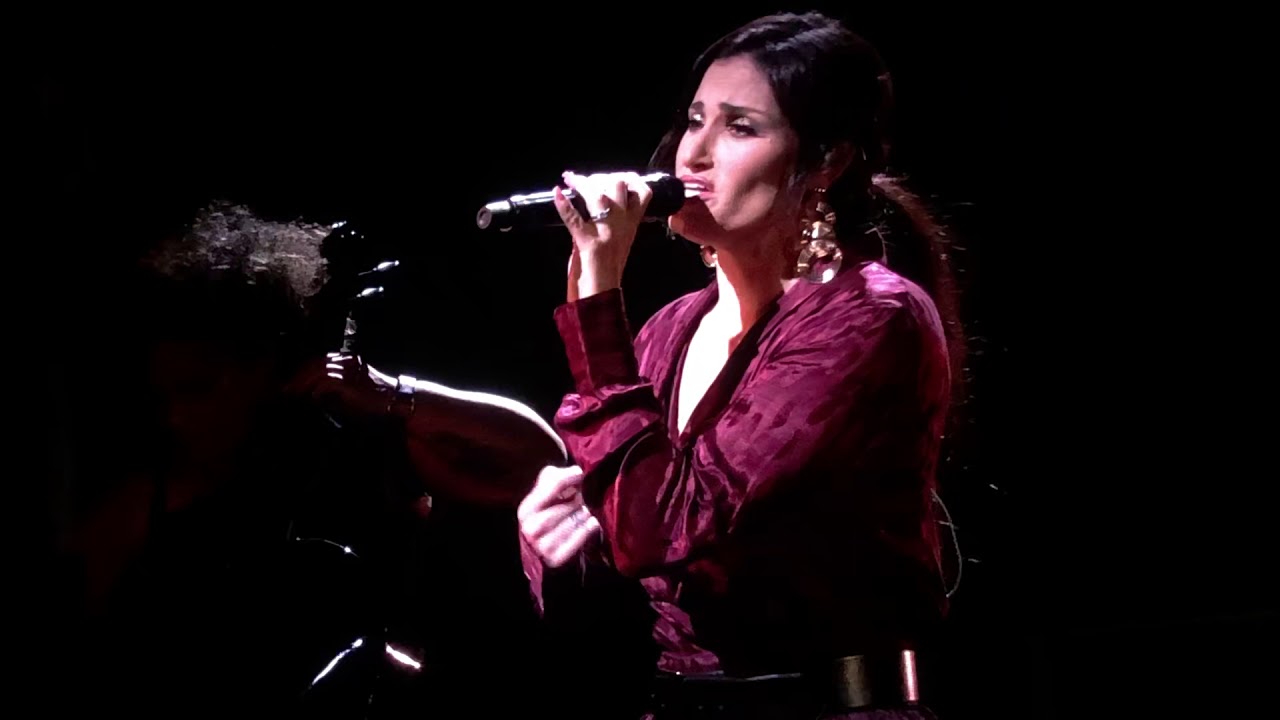 Josh Groban and Idina Menzel - Falling Slowly 11/6/18