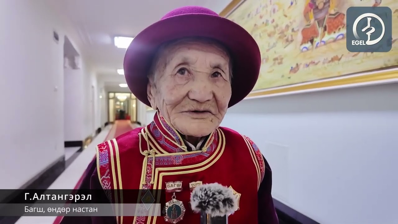 Жүжигчин Шчүү С.Батзориг-Өндөр настай аав, ээж нь шагнууллаа.