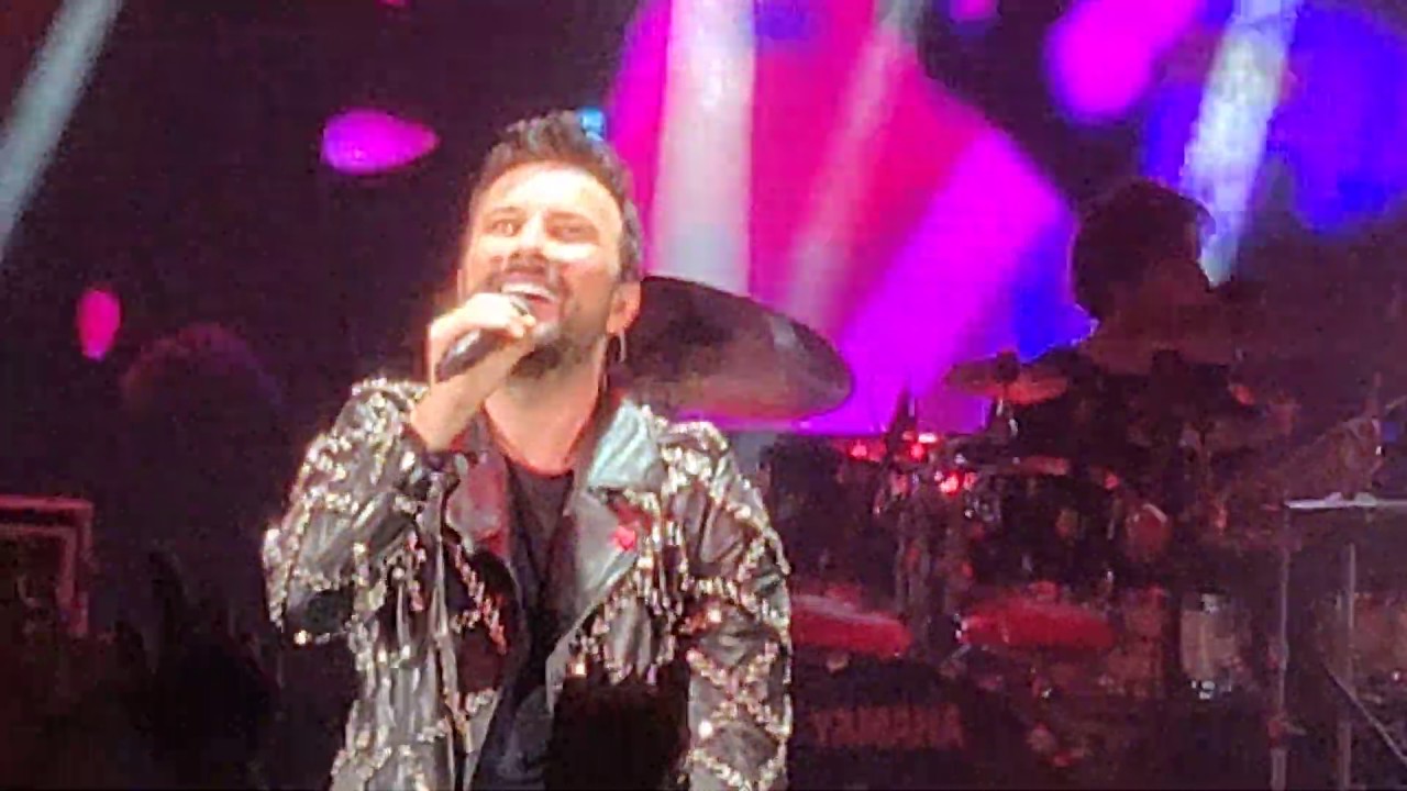 TARKAN - Öp - London 2019 (4K 60fps)