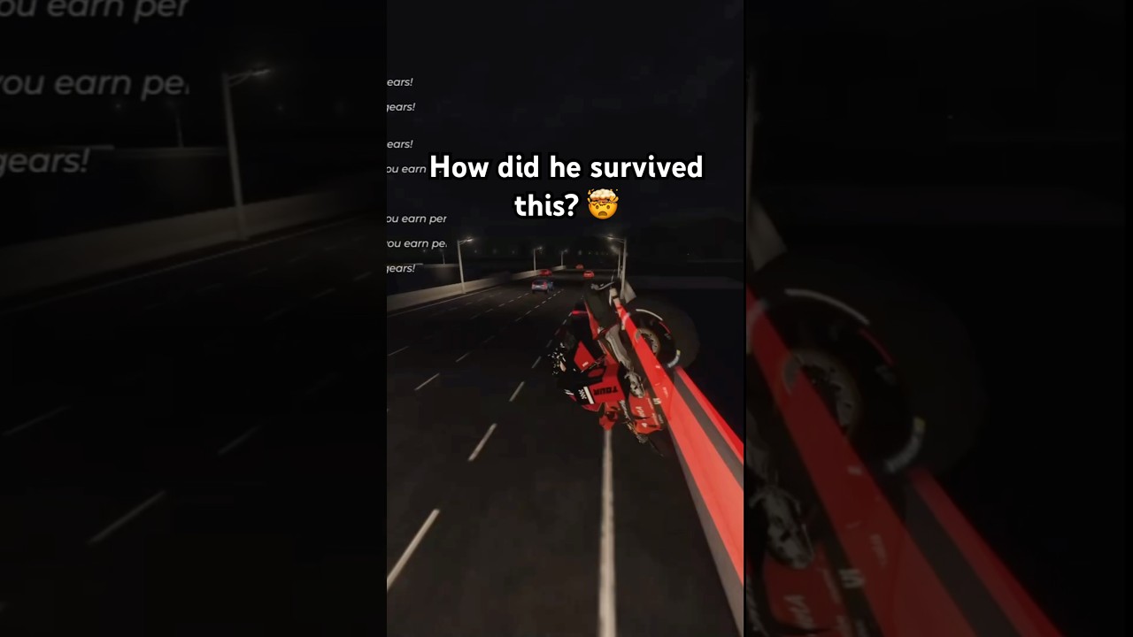 How did he pulled this off in motorcycle mayhem? #motorcycle #motorcyclemayhem #bike #roblox #racing