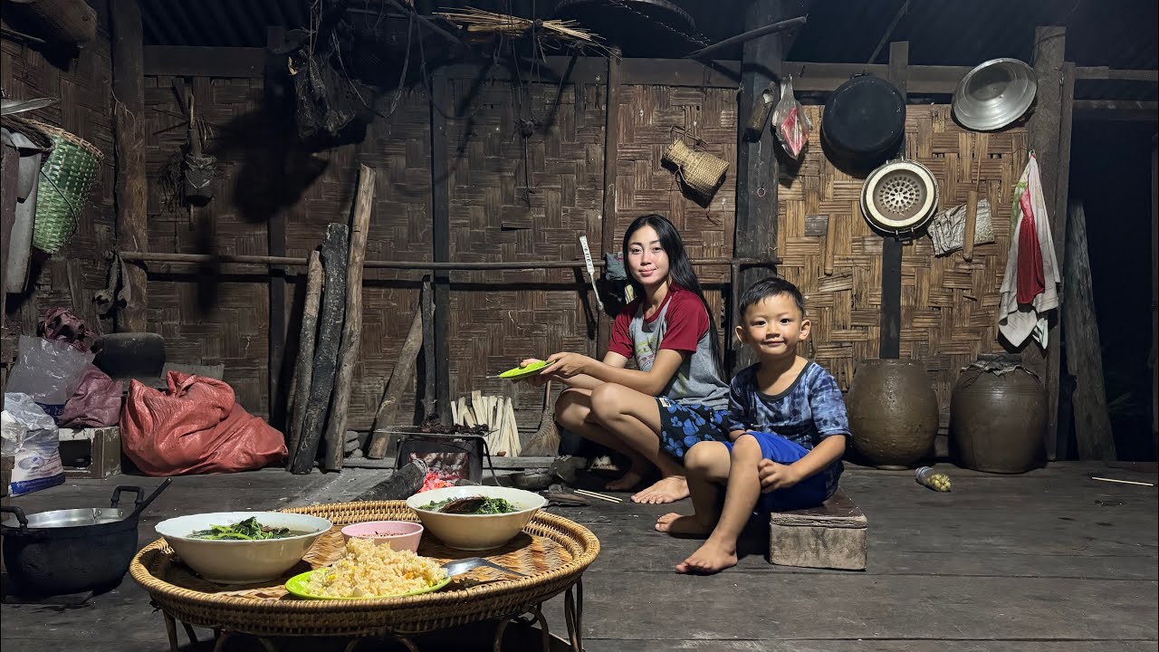 ในวันที่บ้านสาวลาวถูกน้ำท่วมหนุ่มไทยคนนี้อยู่เคียงข้างเสมอทุกเวลาเปลี่ยนมันเป็นความสุขแค่มีเรา 🇹🇭💞🇱🇦