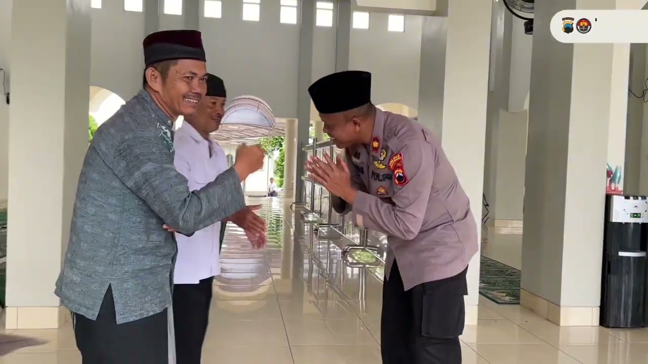 Wujud Kepedulian Polri, Polres Pekalongan Sebar Paket Alat Sholat Jelang Ramadhan