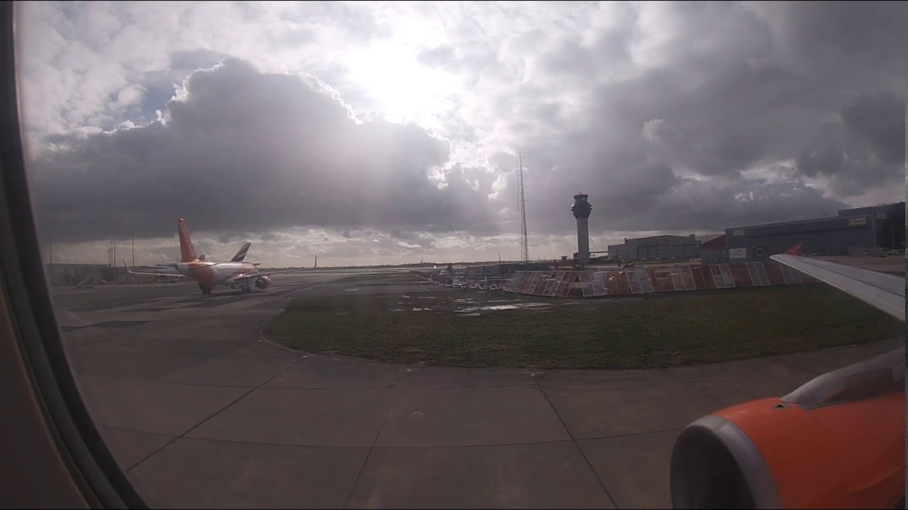 EasyJet airbus A319 full flight Manchester to Belfast
