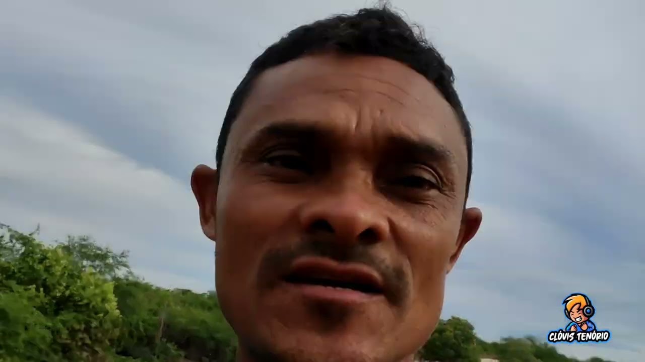 baixou o nível das águas no Riacho que dá acesso o povoado lagoinha em Delmiro Gouveia Alagoas 