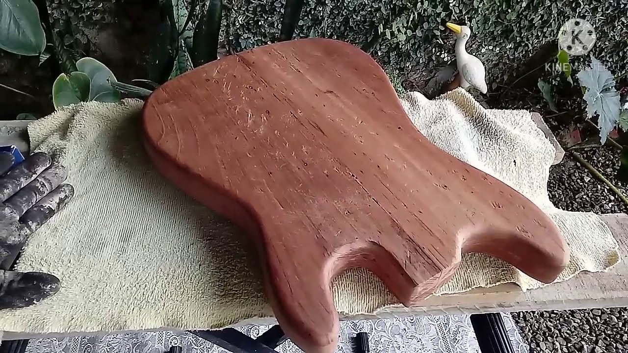 Construindo uma guitarra custom: corte do corpo e braço - Episódio 01 - com Vinicius araujo.