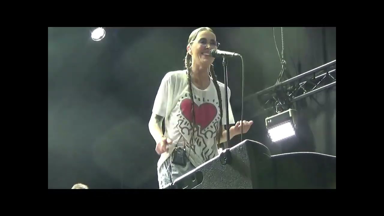 ANOUK Ribs and Blues 2024 Nobody's wife Film Maggie Oliva