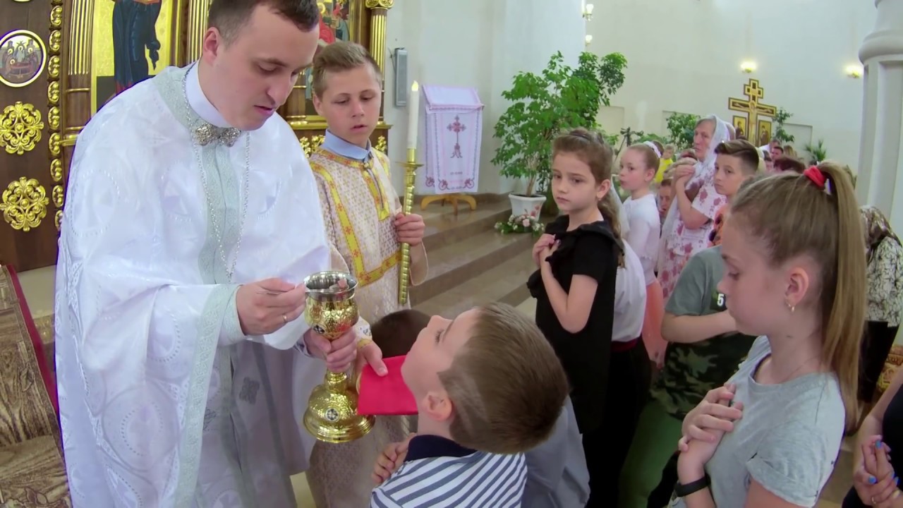 Новий Роздiл  УГКЦ - перша служба - the first service of the priest