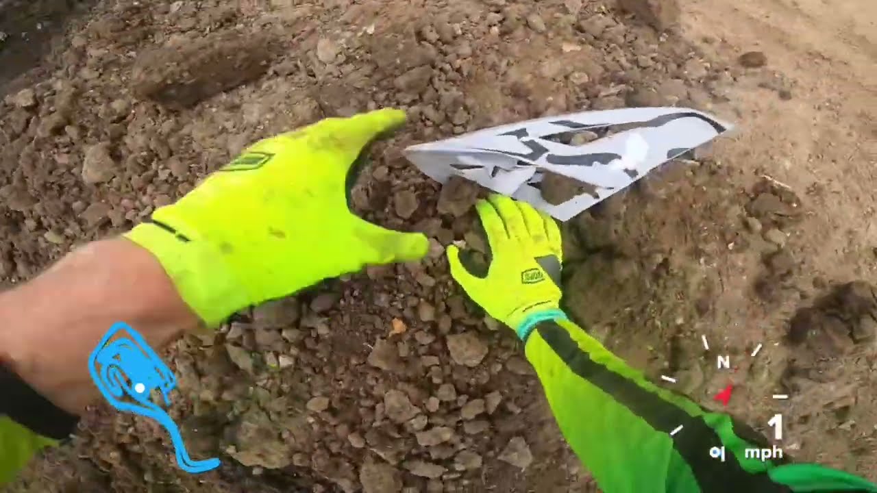 Catching the Honda CR 450 Besthorpe MX UK