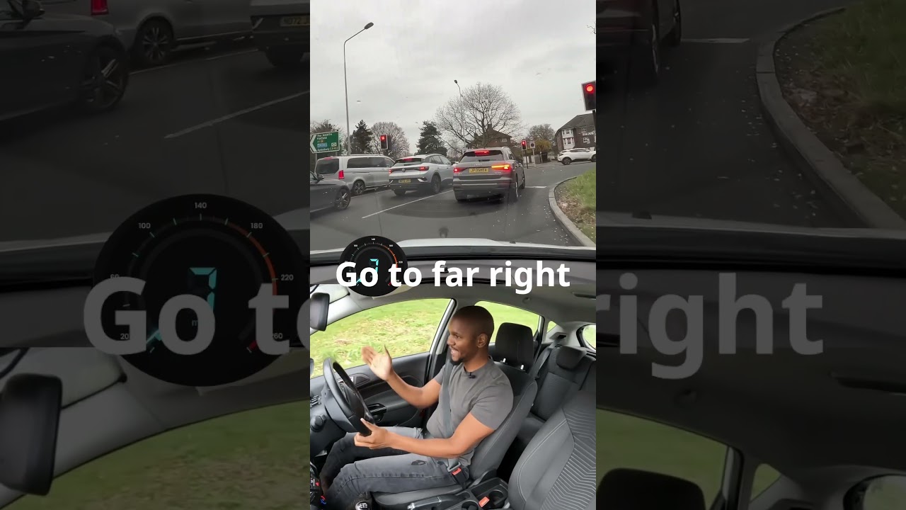 How to signal when changing lanes on a roundabout 