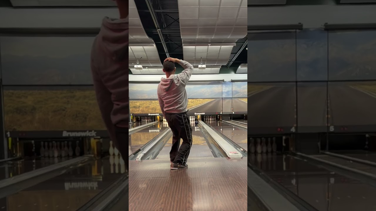 Insane shot 😭 can you guess my final score ? 👀 #fyp #foryoupage #bowling #viral #contentcreator