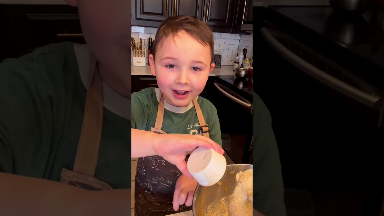 Let’s bake some chocolate chip cookies!
