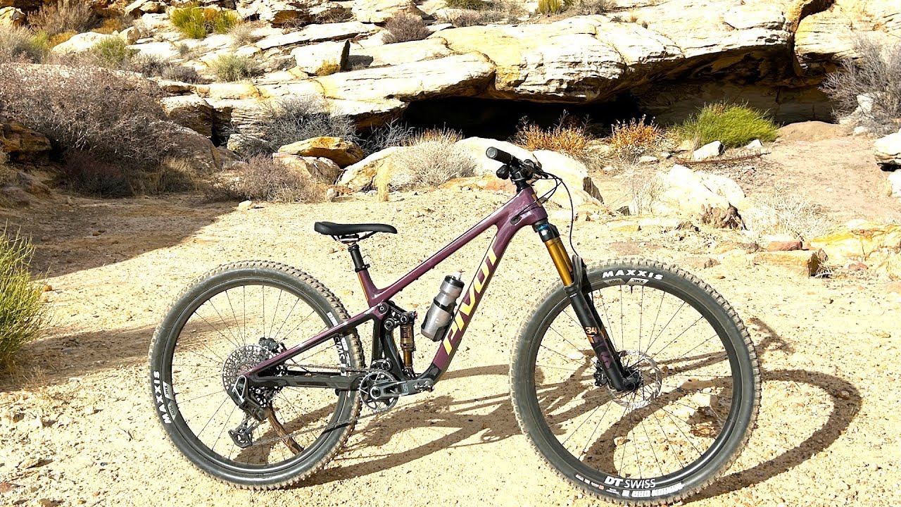 Pivot Cycles Trailcat SL Review - Born in the Desert