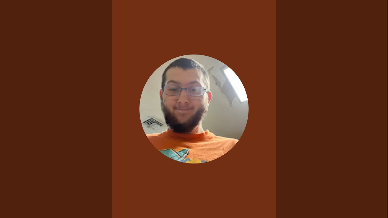 Playing Fortnite trying to get to 1000 subscribers so I can get my own creator code