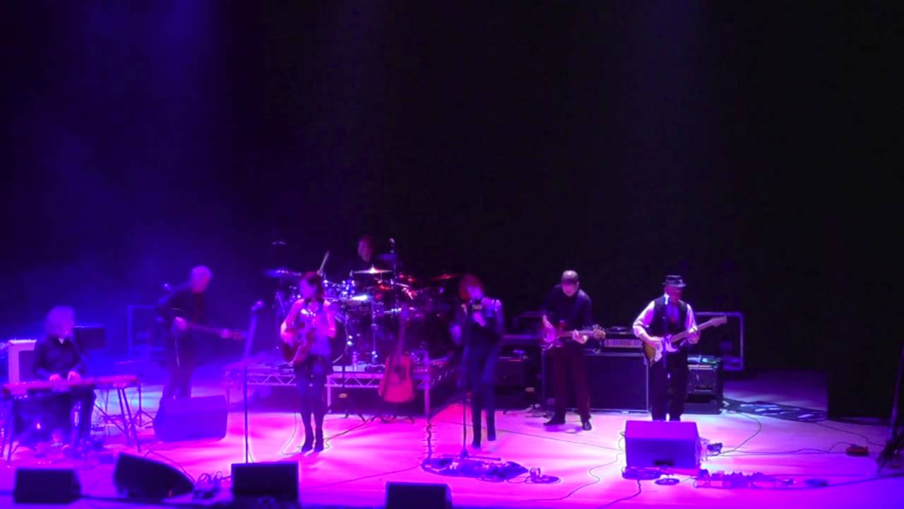 Sadie and the Hotheads performing 'Nothing New' Live at The Anvil, Basingstoke