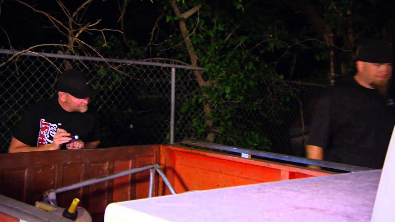 Street Outlaws - Making Farmtruck Deleted Scene
