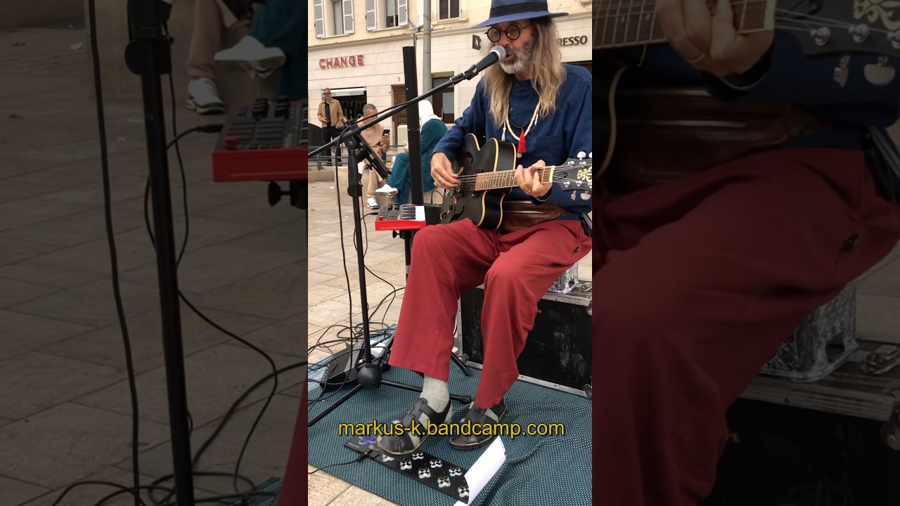 &lsquo;Shake Your Hips&rsquo; - Street Blues Spectacle in Marseille #busking #busker #streetperformer