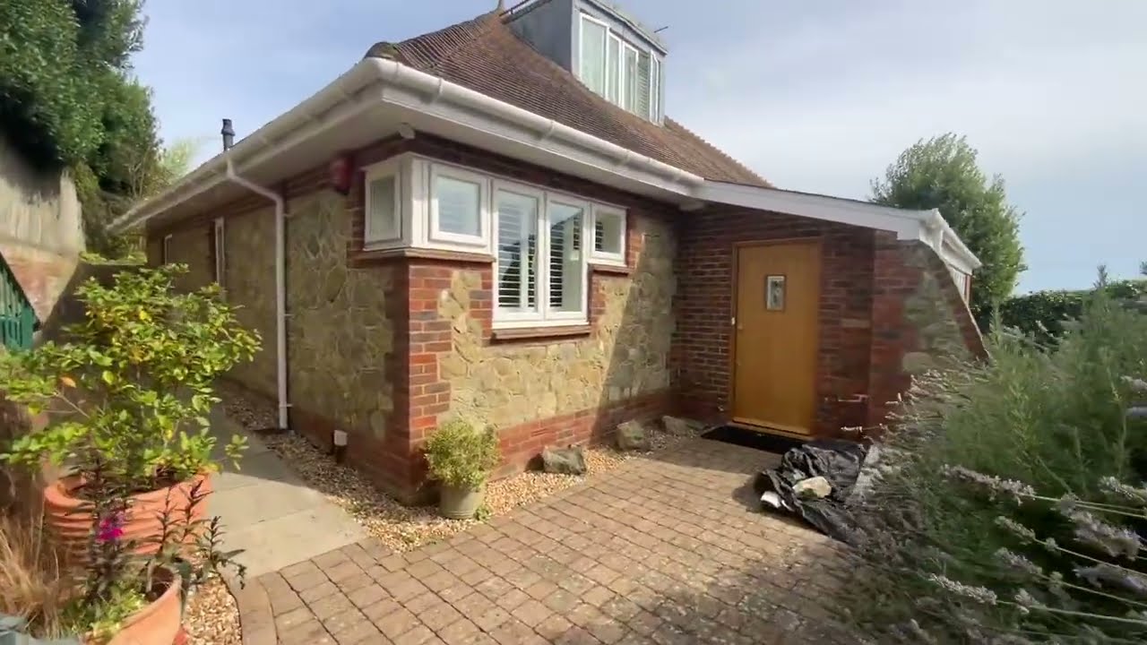Oakleigh, Upper Malthouse Hill, Hythe, CT21 5BA. To arrange to view call Lawrence & Co, 01303 266022