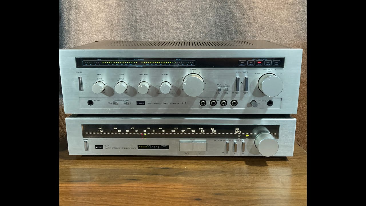 Sansui Integrated DC Servo Amplifier A-7 and T-7 AM/FM Stereo Radio Tuner Silver Japan 1981