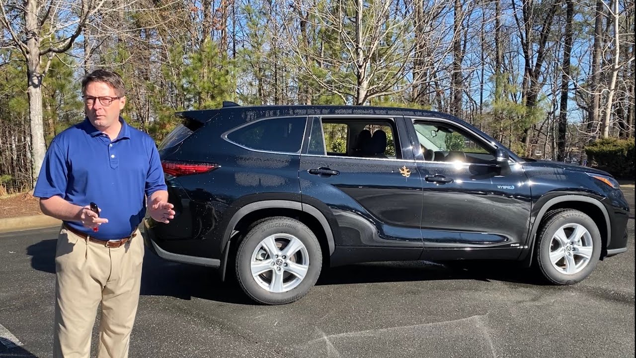 2020 Highlander Hybrid LE Review - Plus it's on sale for a great deal!