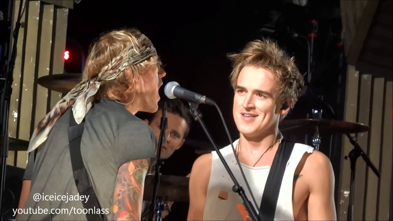 5 Colours In Her Hair - McFLY - Soundwaves - South Shields - 25th August 2013. HD! HQ Audio!