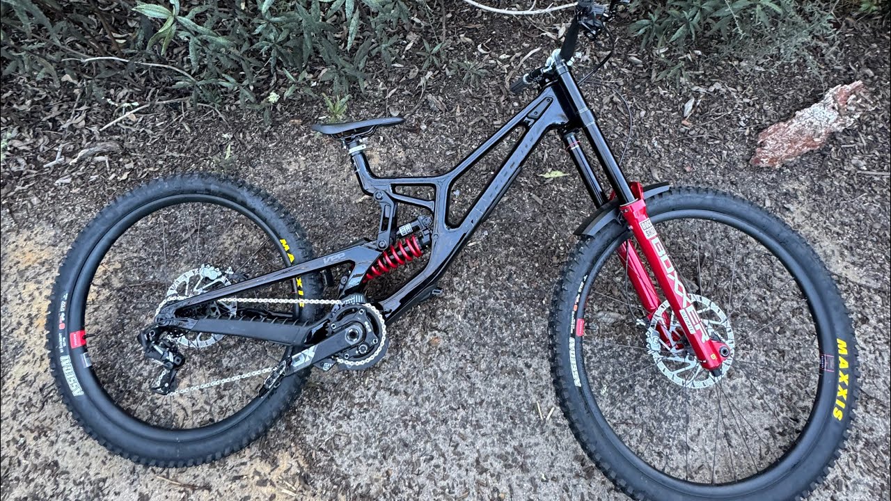 UCSC MTB | New Santa Cruz V10.8 DH on Crank | 2.16.25