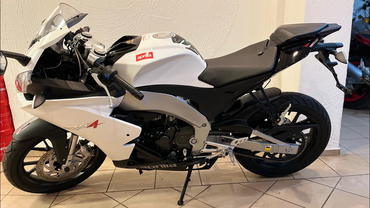 APRILIA RS4 125 walkaround